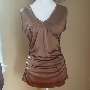 Women’s Sleeveless Top, Size Medium